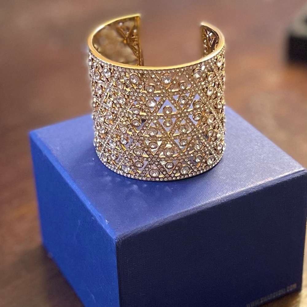 Swarovski DAZZLING CRYSTAL GOLD PLATED CUFF BRACELET